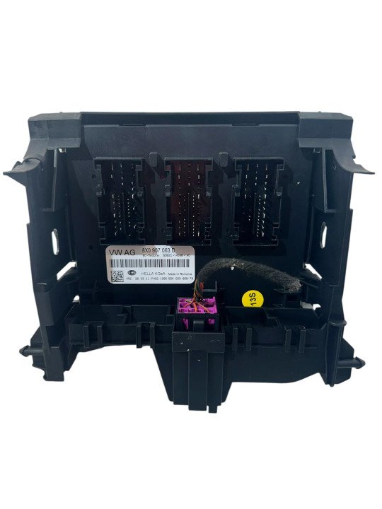 CAJA FUSIBLES AUDI A1