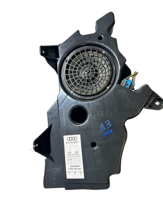 SUBWOOFER AUDI A3 RESTAYLING