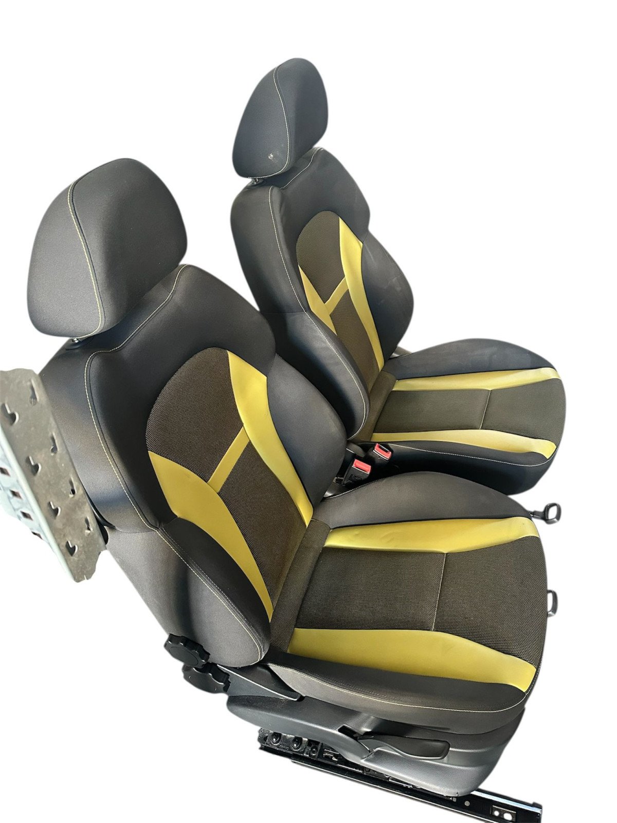 JUEGO DE ASIENTOS AUDI A1