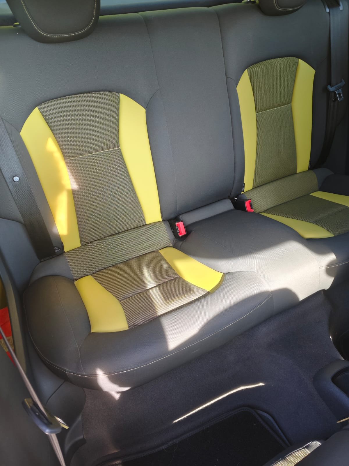 JUEGO DE ASIENTOS AUDI A1