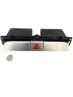 TARJETERO Y LUZ EMERGENCIA  VOLSKWAGEN PASSAT 2.0 GASOIL