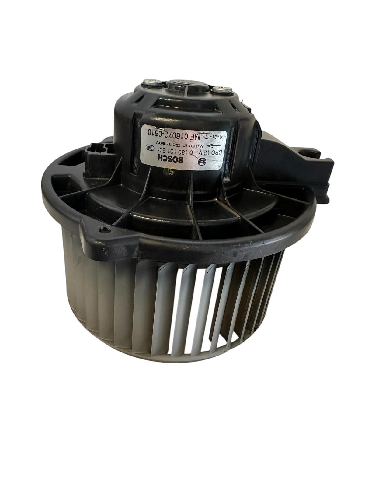 MOTOR VENTILACIÓN A/C TOYOTA AVENSIS