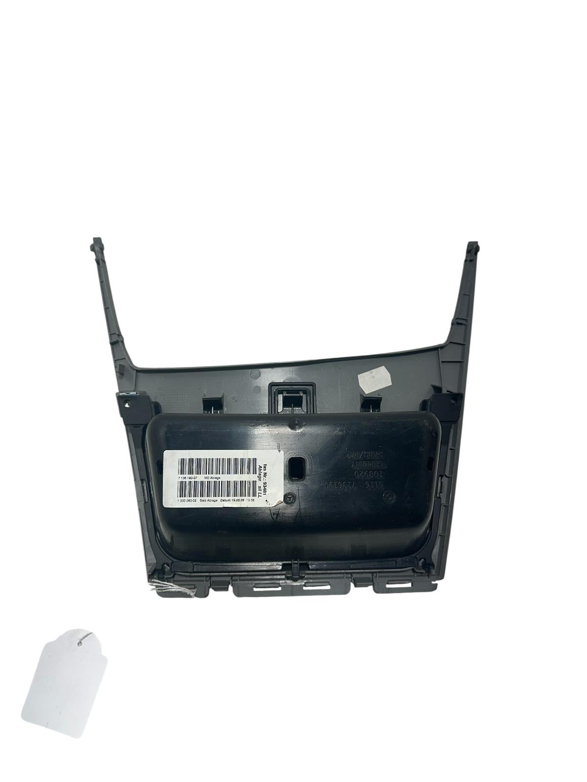 EMBELLECEDOR RADIO BMW SERIE 1