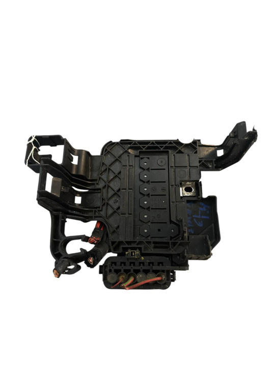 CAJA FUSIBLES Y BATERIA SEAT IBIZA 6L