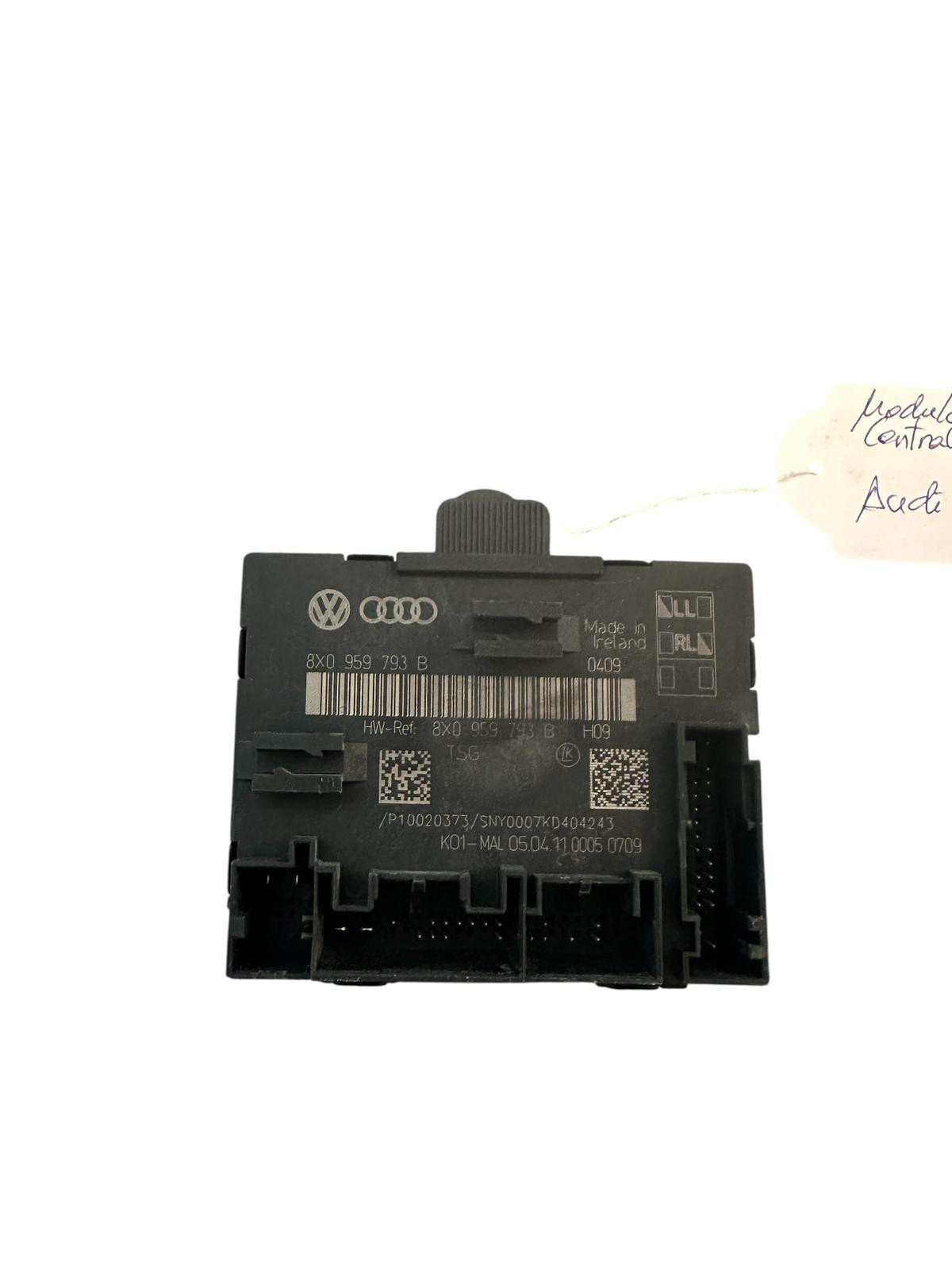 MOTOR CIERRE CENTRALIZADO  AUDI A1