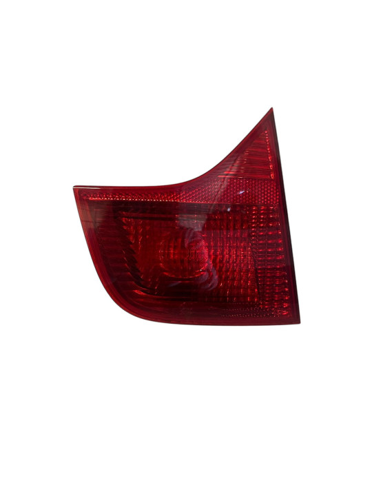 PILOTO TRASERO IZQUIERDO PORTON AUDI A4