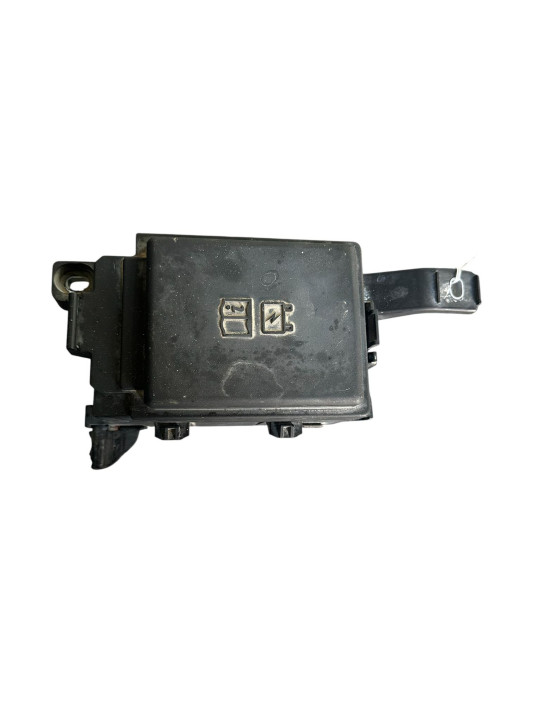 CAJA RELE Y FUSIBLES JAGUAR XE