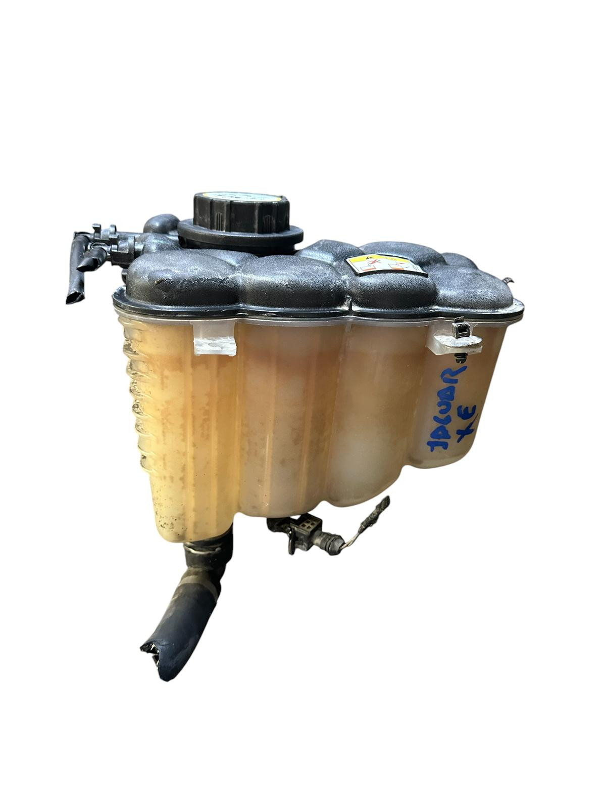 BOTE DE AGUA JAGUAR XE