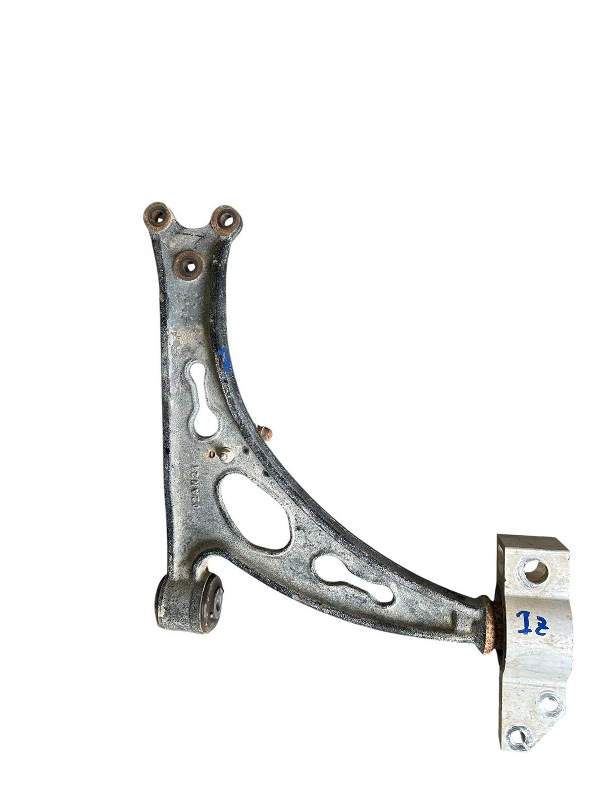 BRAZO SUSPENSIÓN INFERIOR DELANTERO IZQUIERDO  GOLF V 2.0