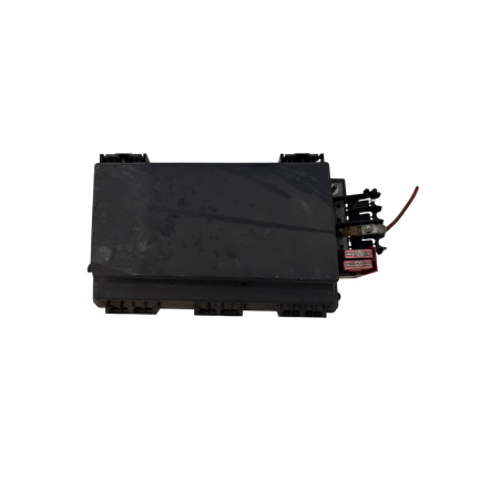 CAJA FUSIBLES Y RELE  OPEL ASTRA H