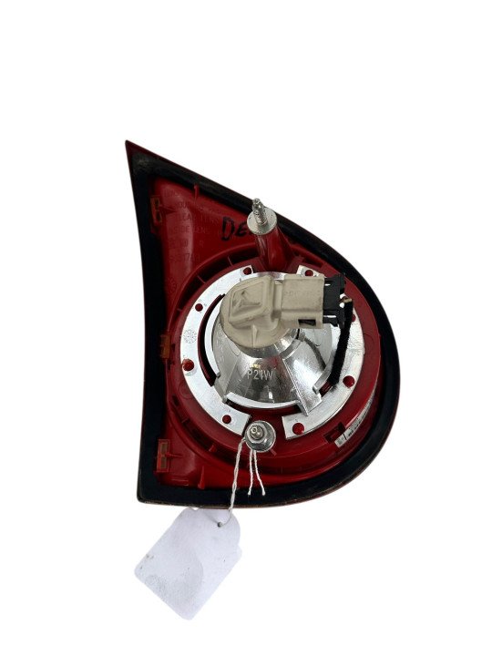 PILOTO TRASERO DERECHO GOLF V 2.0