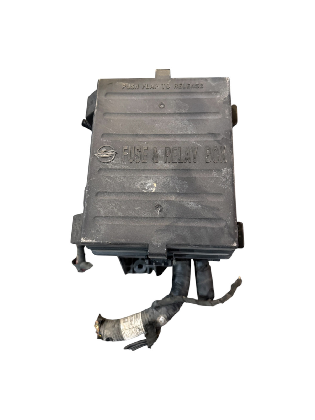 CAJA FUSIBLES Y RELE SSANYONG REXTON 2.7