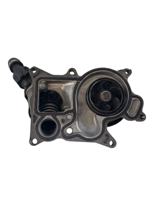 BOMBA DE AGUA Y TERMOSTATO  BMW SERIE 3 F30 2014