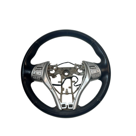 VOLANTE NISSAN QASHQAI J11