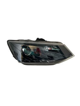 FARO DERECHO SKODA FABIA 2017