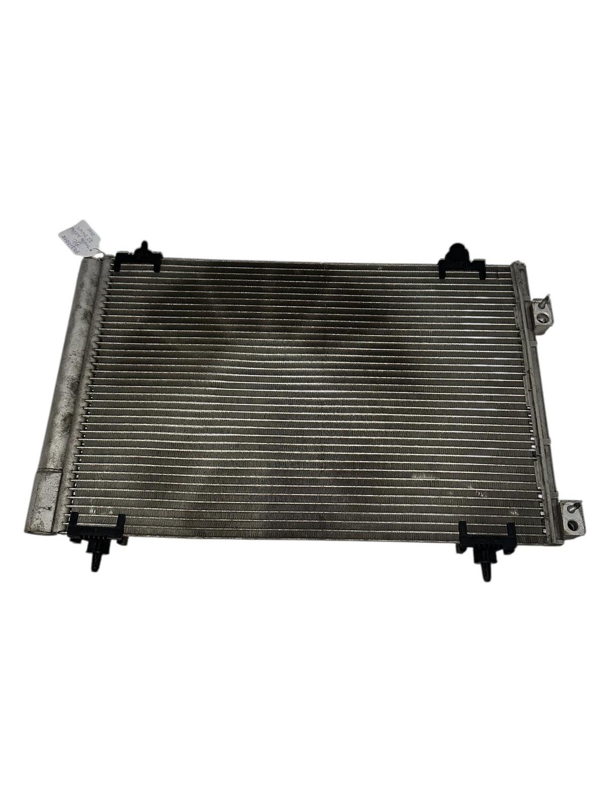 RADIADOR DE AIRE TOYOTA AVENSIS 2.2