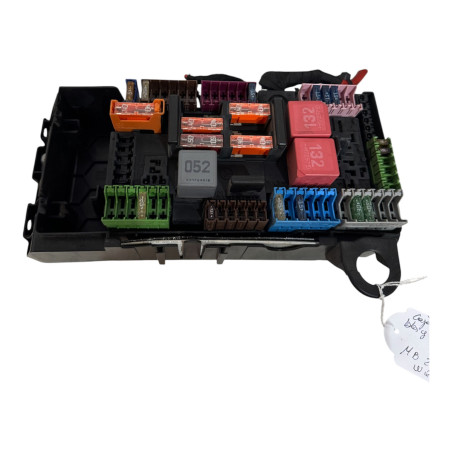 CAJA RELE Y FUSIBLES MERCEDES CLASE E W213