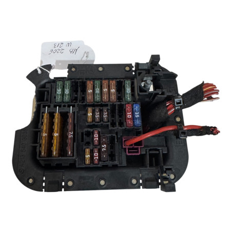 CAJA FUSIBLES  MERCEDES CLASE E W213
